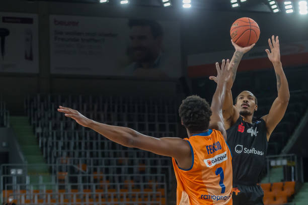 防守和进攻 防守和进攻